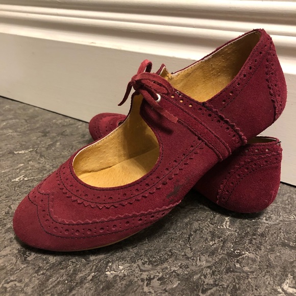 Livie and Luca Women’s suede flats. Size 6.5 - Picture 3 of 7